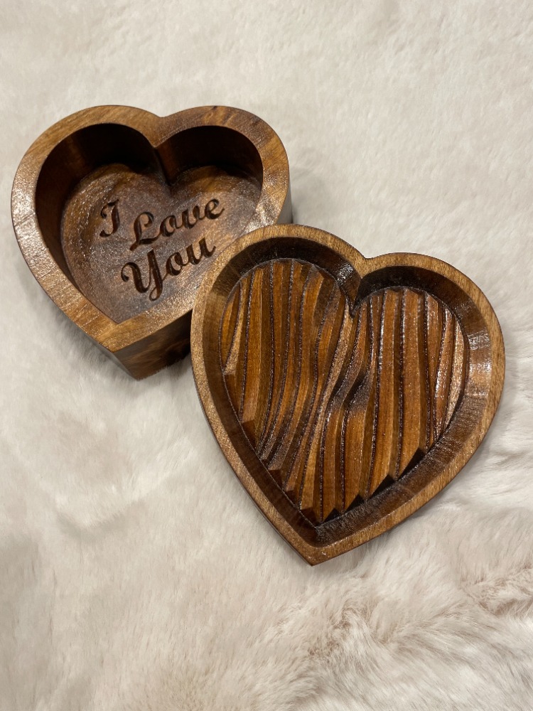 Heart shaped jewelry box - Image 8
