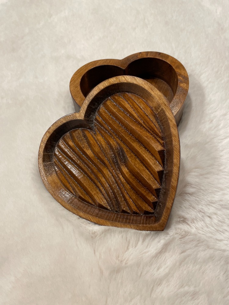 Heart shaped jewelry box